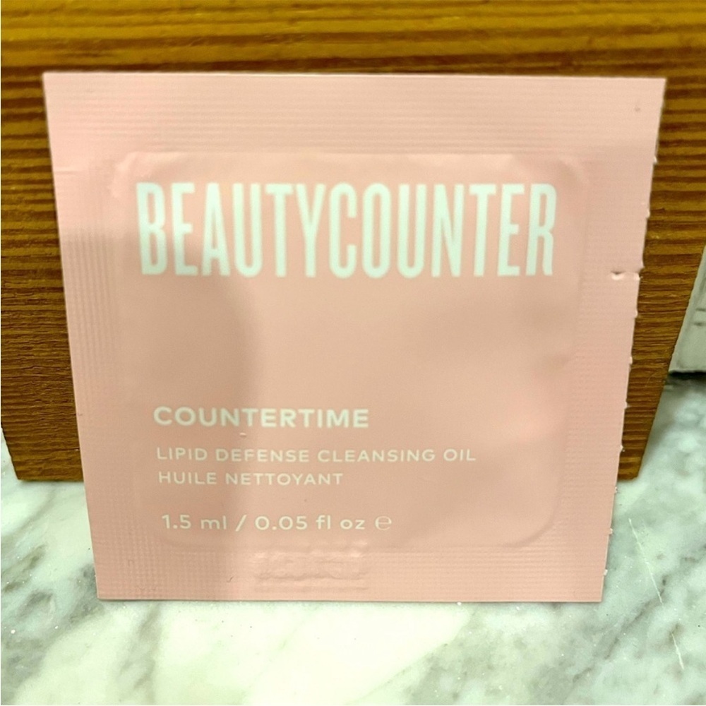 Beautycounter Countertime Lipid Defense
Cleansing Oil samples